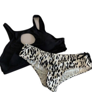 Sensi Graves Swim bikini set size large